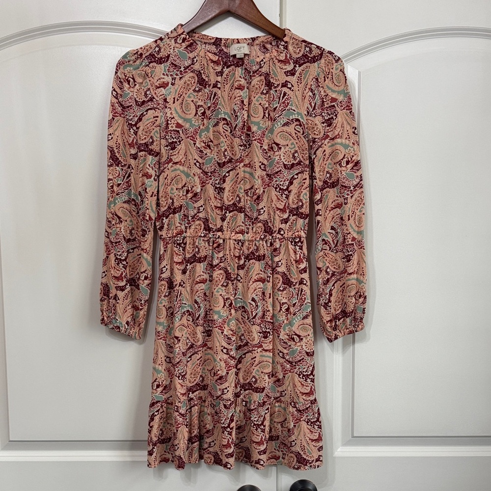 Loft Outlet Floral Dress. Size Small